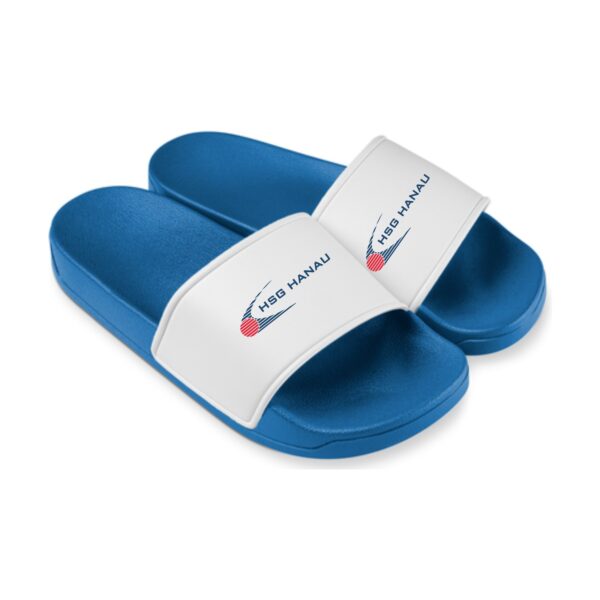 HSG Hanau Badeschlappen mit weißer Lasche, HSG-Hanau-Logo und blauer Sohle