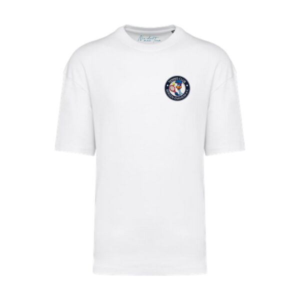 Weißes ENKI Shirt der U8/U10 mit Vereinswappen auf der Brust
